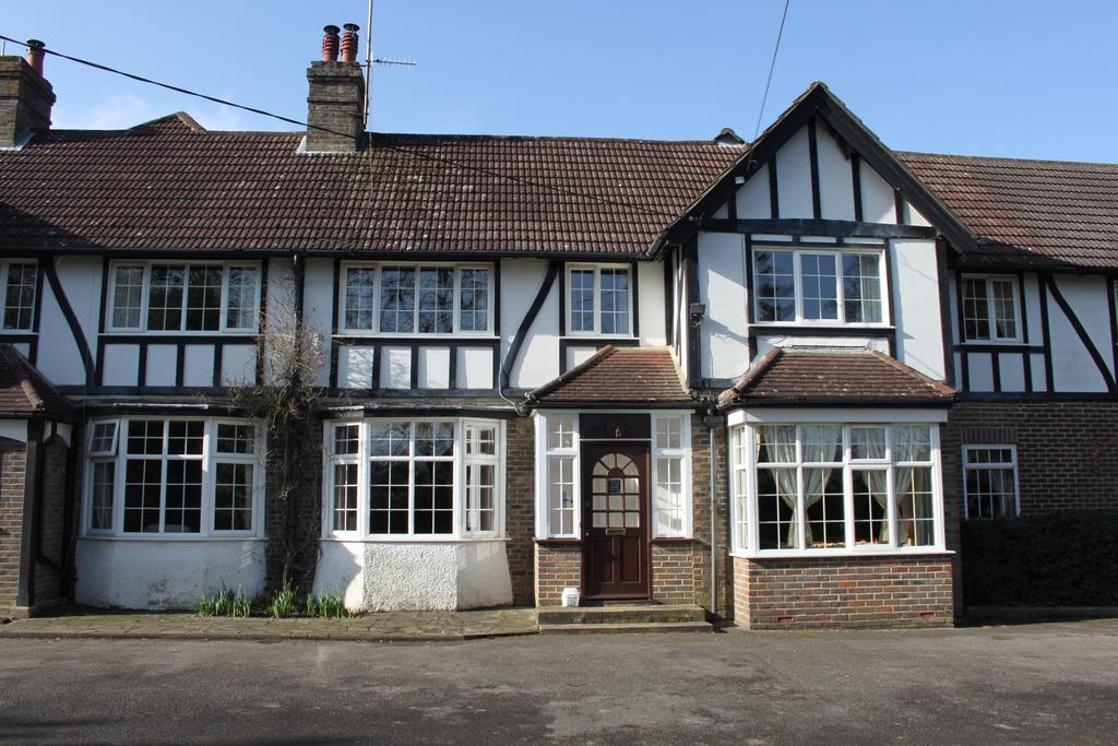The Manor House Bed and Breakfast Crawley  Exteriör bild